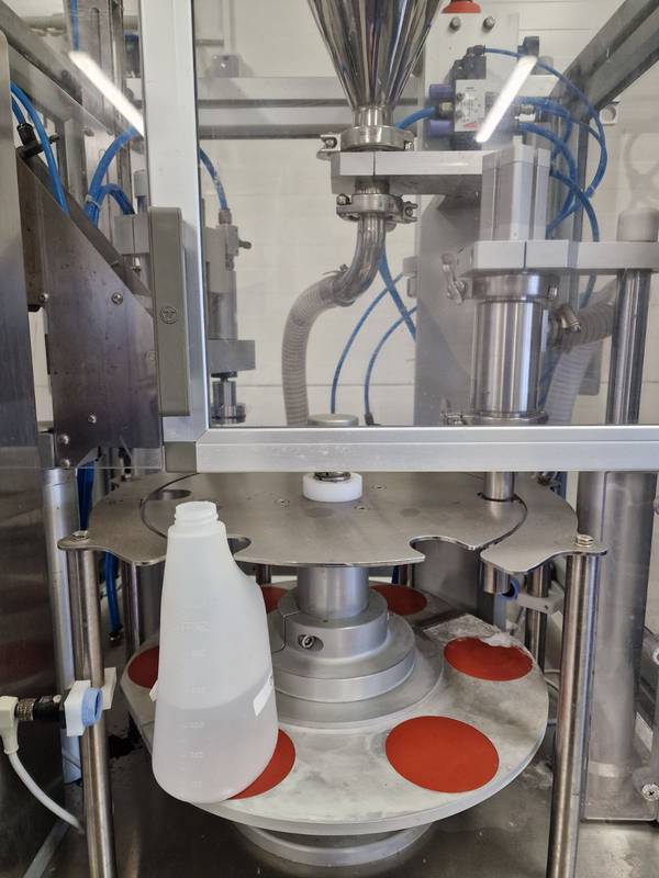 Lietots: Multibloks FILL MILK pusautomātiskais pildītājs aizvākotājs