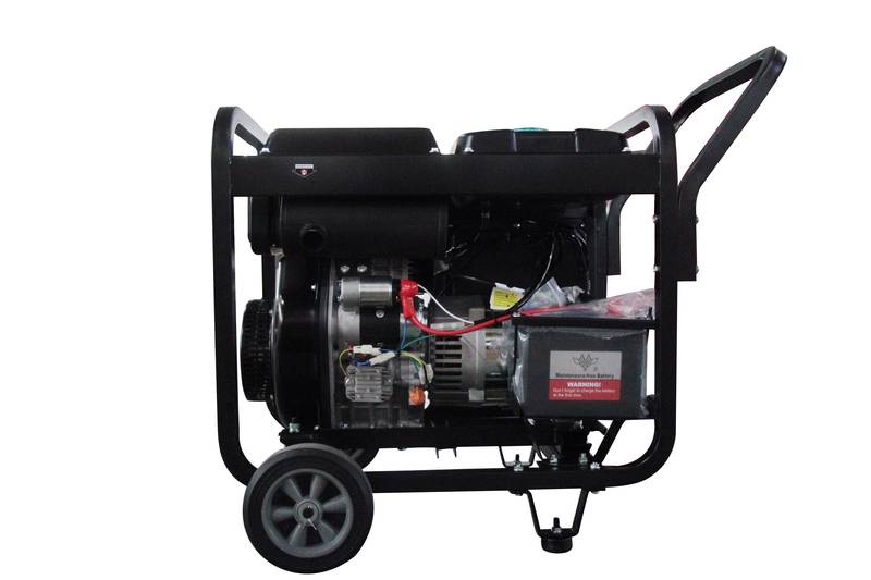 Diiselgeneraator DG8000E3 400V/max.6-6,5kW 220-230V
