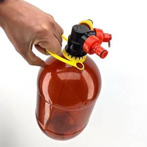 Pressure container 4L PET with cap and handle
