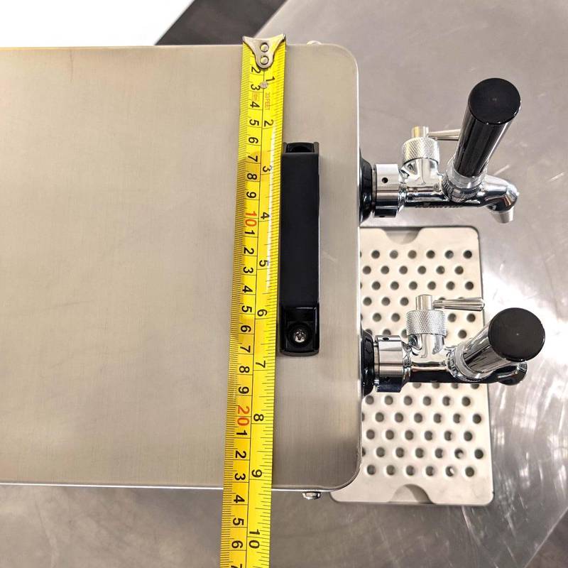Getränkekühler & Bierkühler Benchy Carbon mit zwei Zapfhähnen 12V/24V/240V