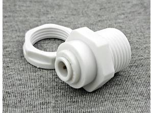 Läbiviik temperatuuriandurile plastik