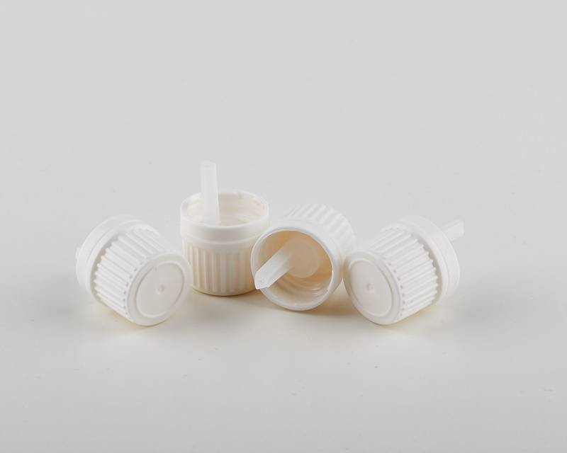 Dropper PP-lock i vitt med en säkerhetsring dia 18/410- dispenserdroppar av HDPE naturlig