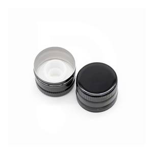 Korkki 31,5mm kierteettömällä tipansieppari musta (2800 kpl)