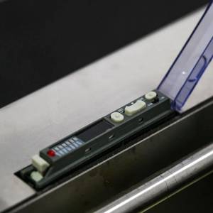 Etiketteringsmaskin för burkar upp till Ø160mm halvautomatisk