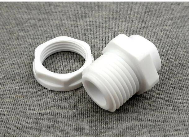 Läbiviik temperatuuriandurile plastik