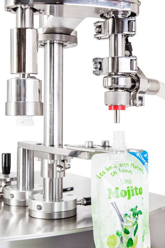 Monoblokas doypack maišelių pildytuvas-uždaromuvas 5-250ml su azoto injekcija Tenco