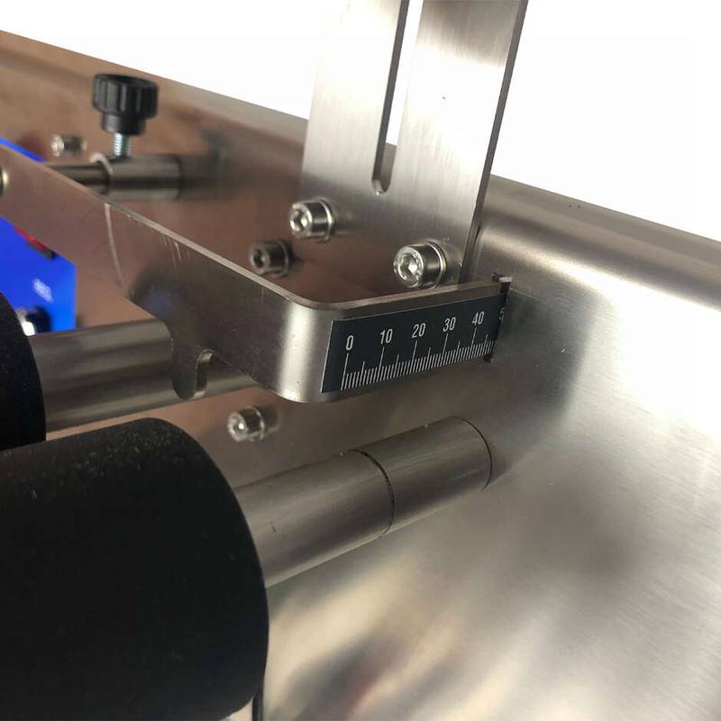 Labeling machine ETI 09 semi-automatic