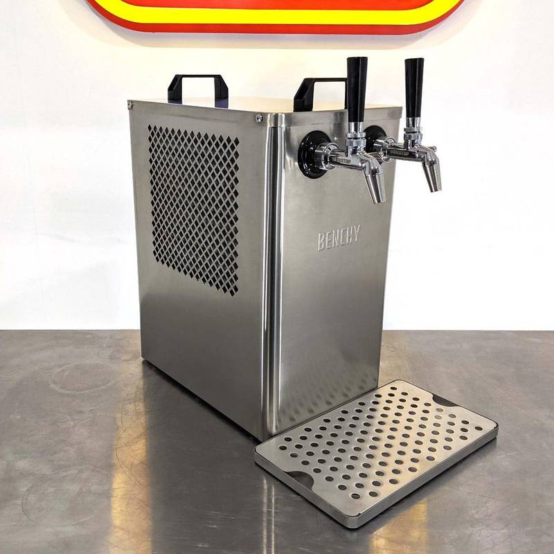 Getränkekühler & Bierkühler Benchy Carbon mit zwei Zapfhähnen 12V/24V/240V