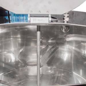 Mixing tank 200L with mixer