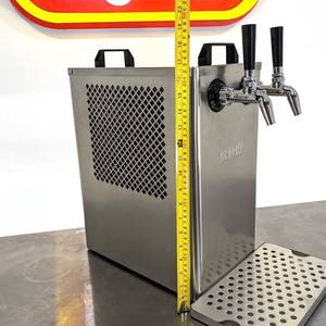 Getränkekühler & Bierkühler Benchy Carbon mit zwei Zapfhähnen 12V/24V/240V