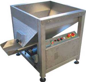 Vibrating feed hopper T180D for frozen berries