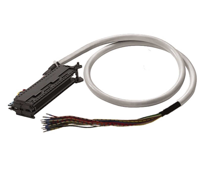 Eelmonteeritud kaabel PAC-S1500-UNIU-V0-1M5