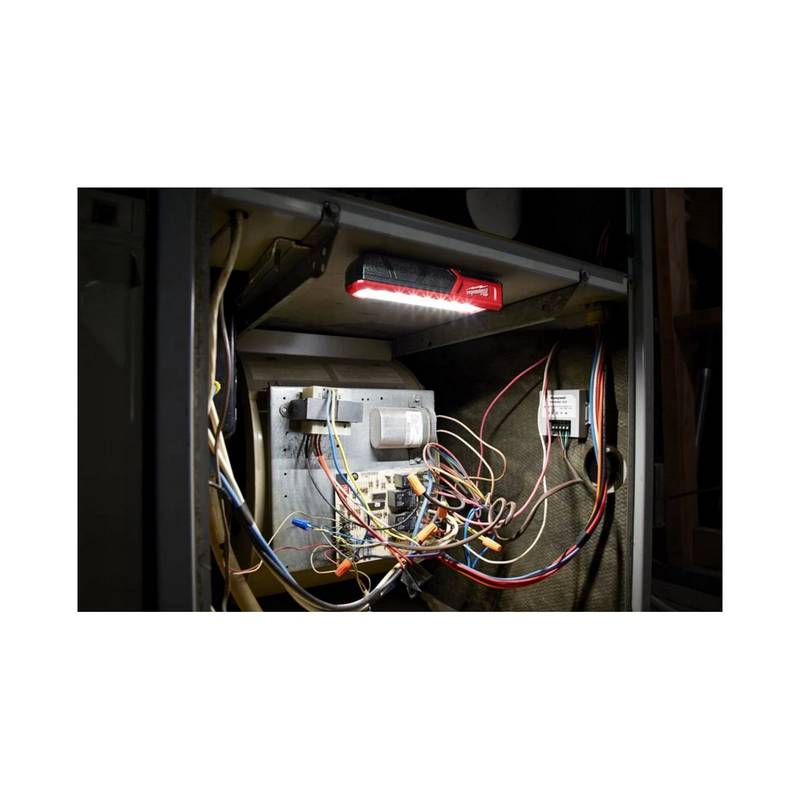 Milwaukee taskulamp L4 FL-301