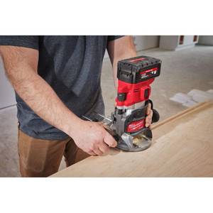 Milwaukee frees M18 FR12KIT-0P