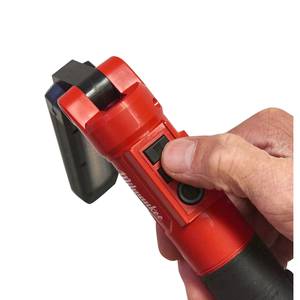 Milwaukee USB-Laetav varsvalgusti LED 550lumens