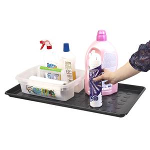 Universaalne plastikust alus