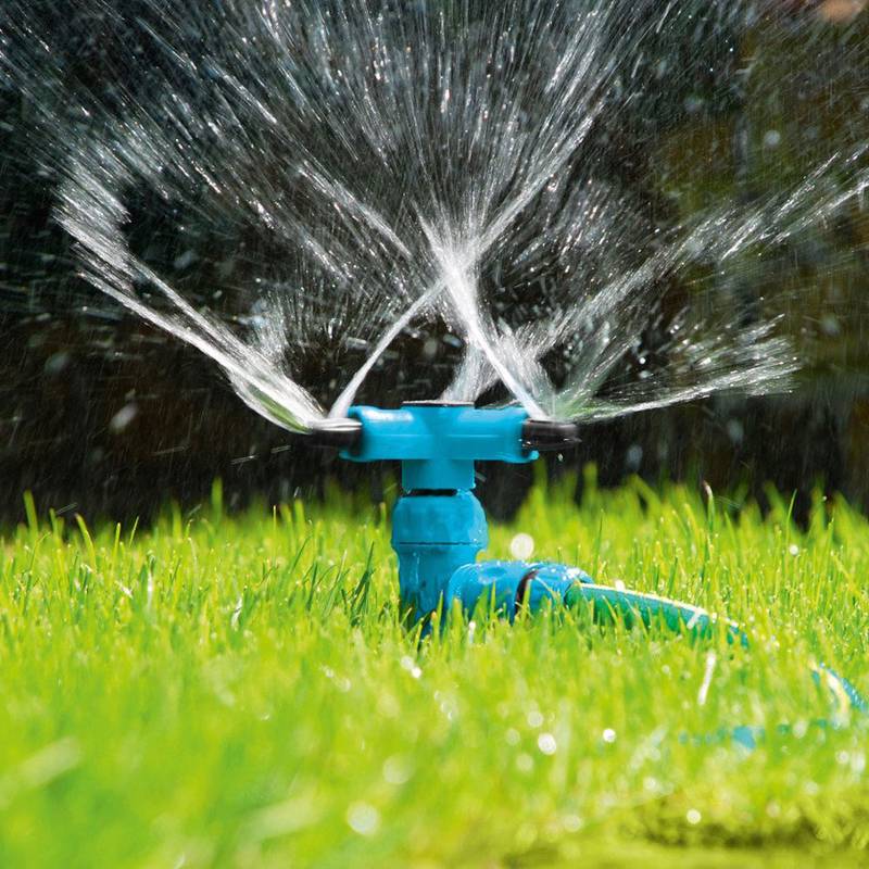 Sprinkler 3 pöörleva pihustiga 121m2