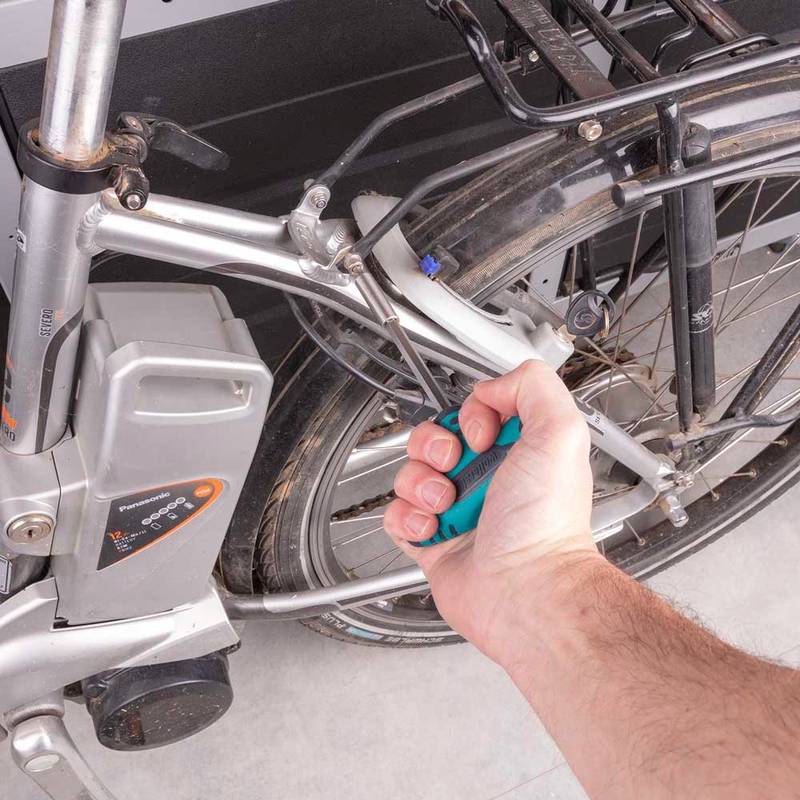 T-Hand Screwdriver With Bit Socket
