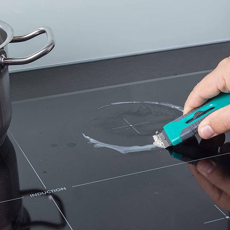 2C Plastic Scraper