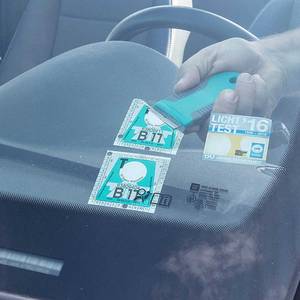 2C Plastic Scraper