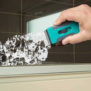 2C Plastic Scraper
