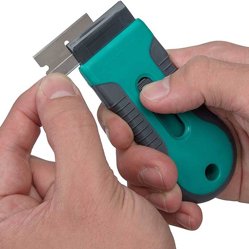2C Plastic Scraper