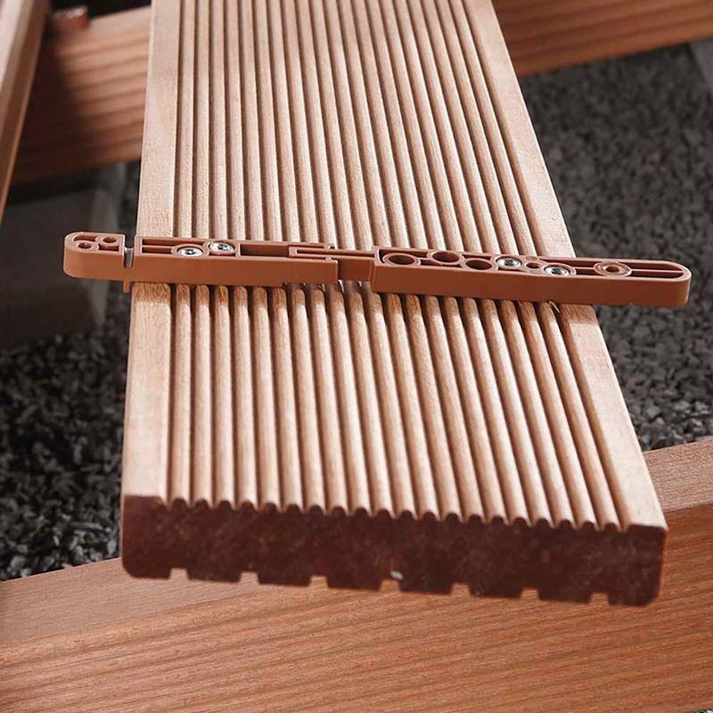 Terrassilaudade peitkinnituse klambrite komplekt 140 osa