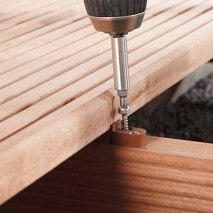 Terrassilaudade peitkinnituse klambrite komplekt 140 osa