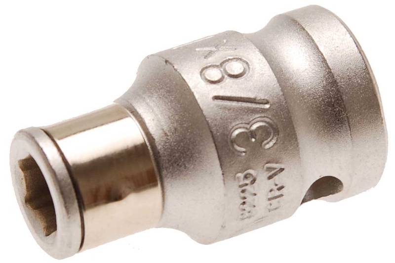 Adapter 1/4" otsikupesa - 3/8" nelikantpesa