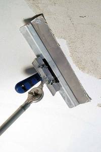 Adjustable Spatula Holder for Telescopic Pole