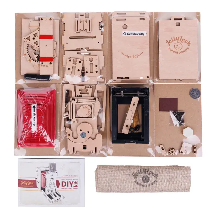 Pinhole Mini DIY Camera Kit - Natural Wood brown